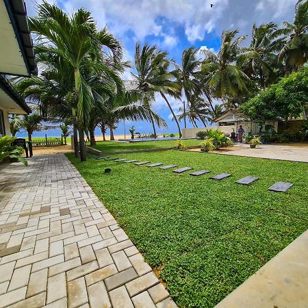 Star Beach Guest House Негомбо Екстер'єр фото