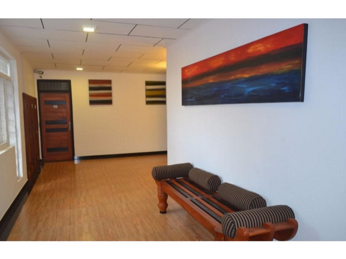 Star Beach Guest House Негомбо Екстер'єр фото
