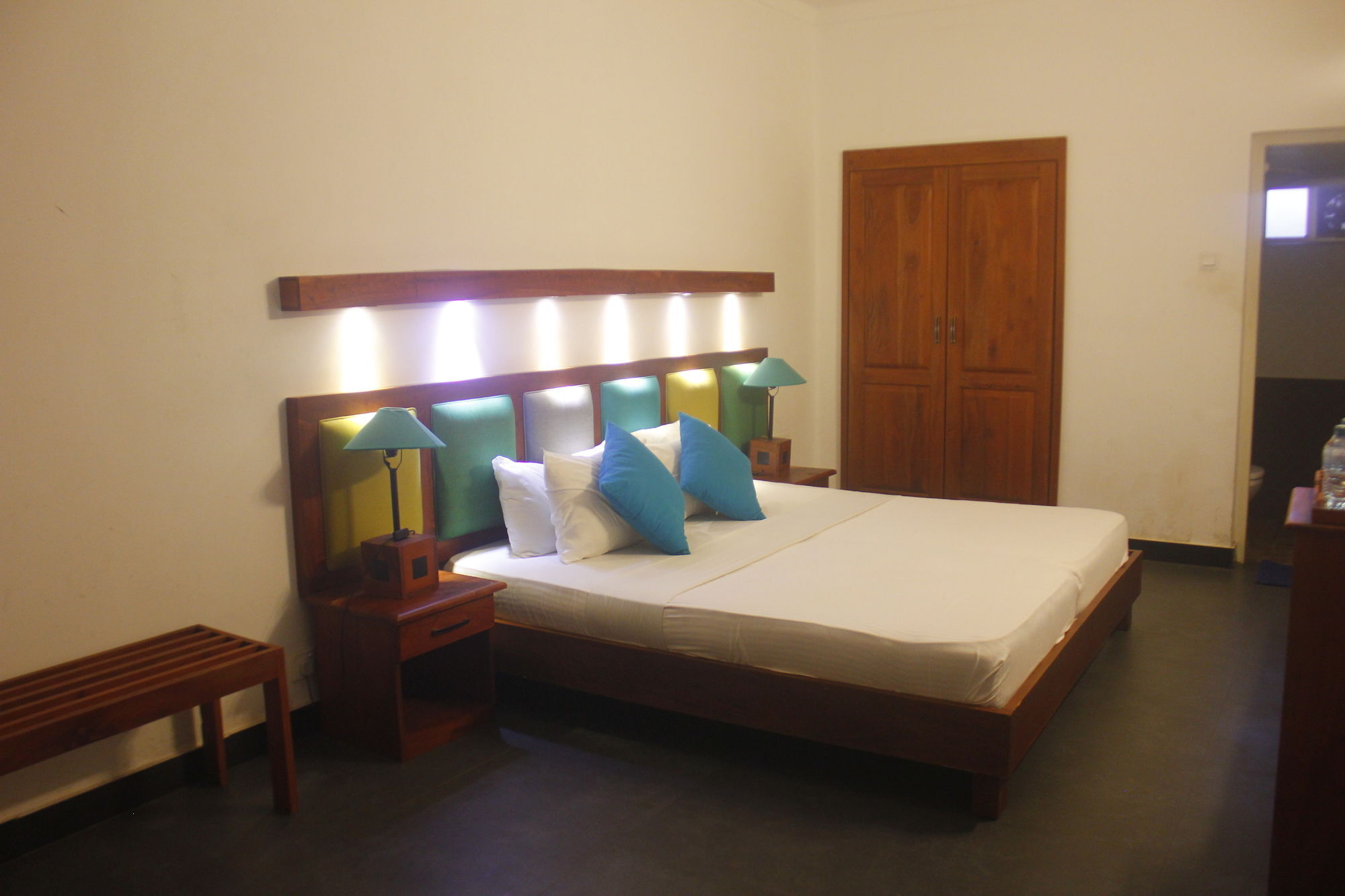 Star Beach Guest House Негомбо Екстер'єр фото