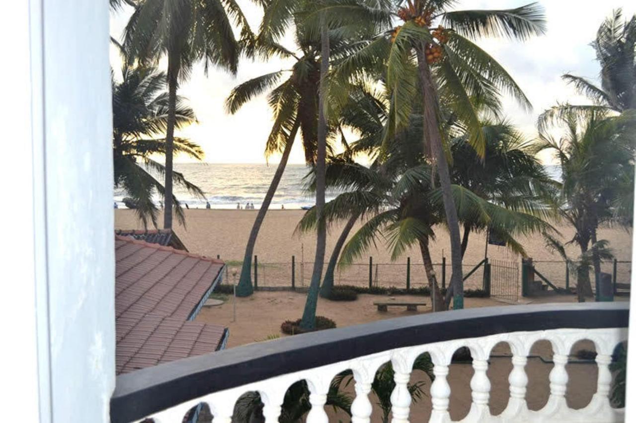 Star Beach Guest House Негомбо Екстер'єр фото