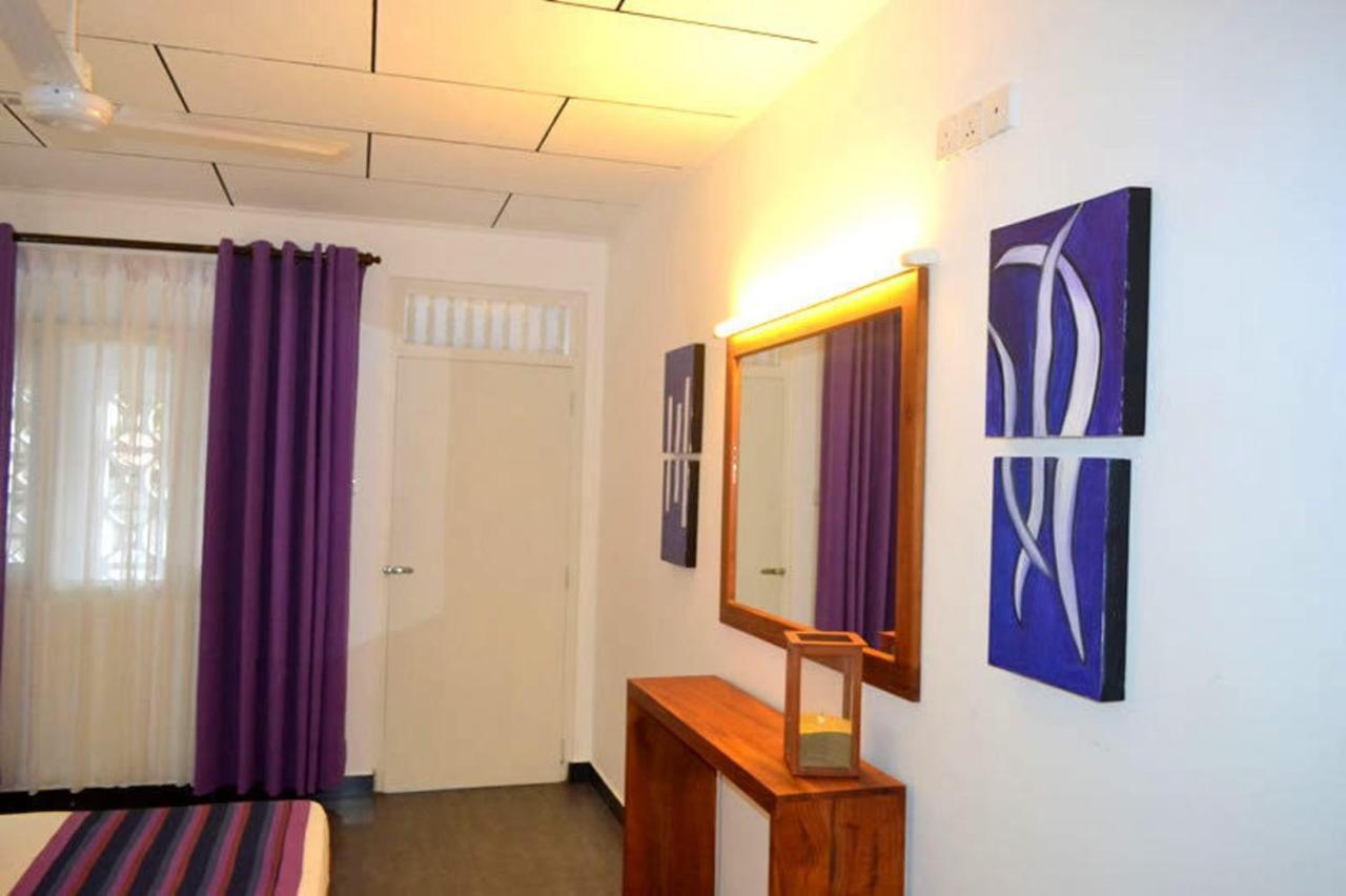 Star Beach Guest House Негомбо Екстер'єр фото